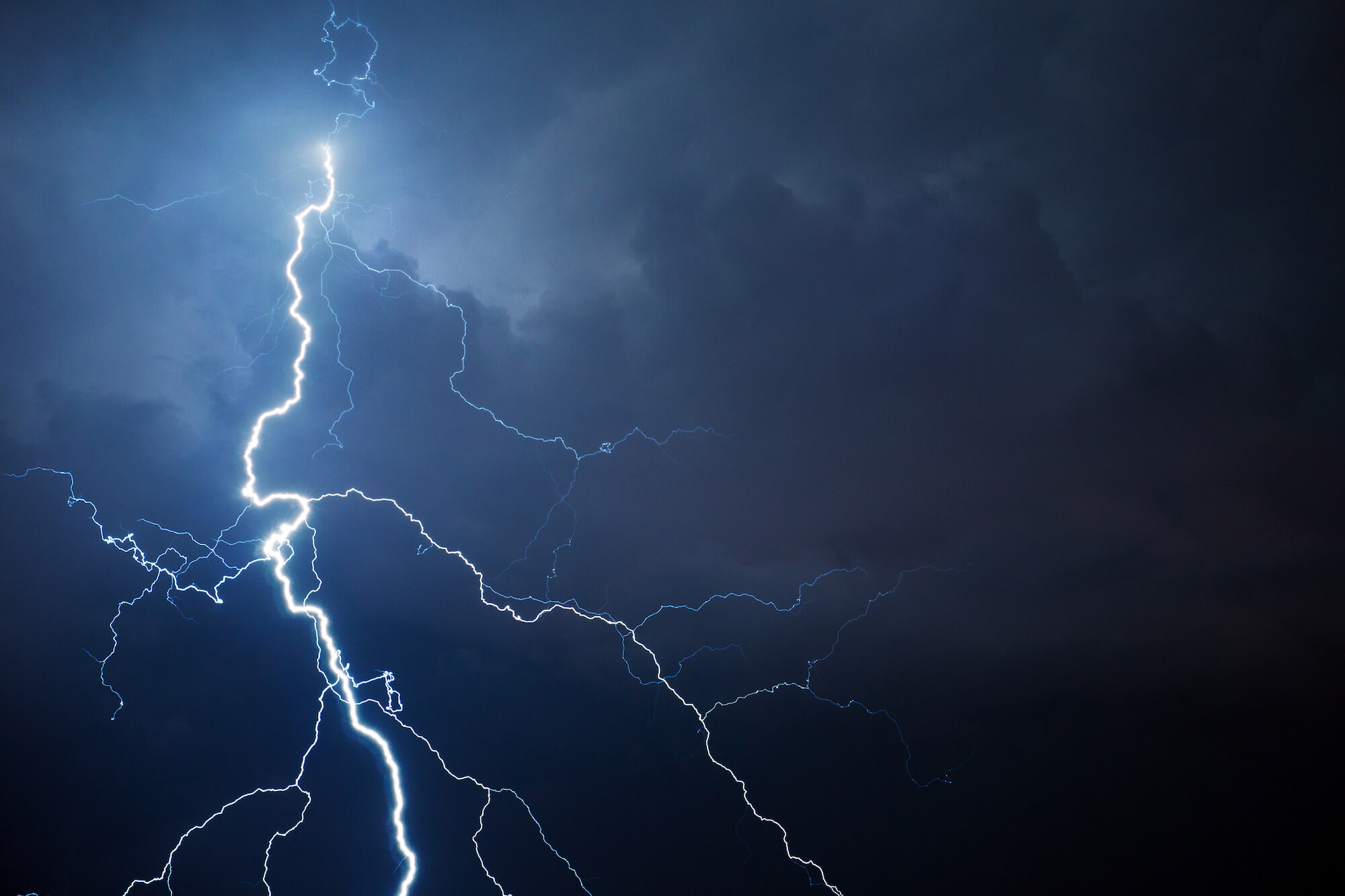 Lightning during summer storm - CineVic